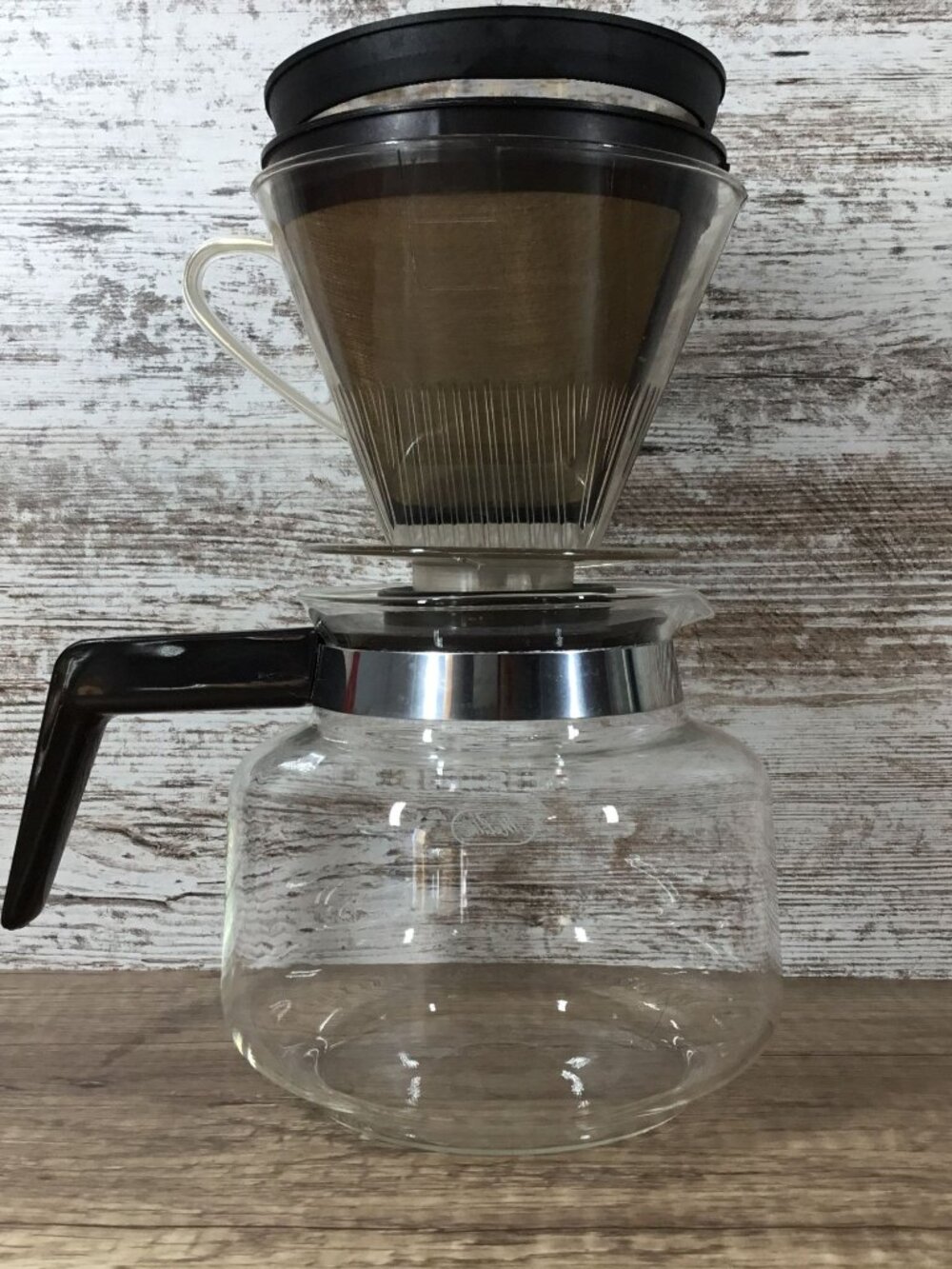 Vintage Melitta Glass 6 Cup Pour-Over Coffee Maker with Stainless Steel Filter &
